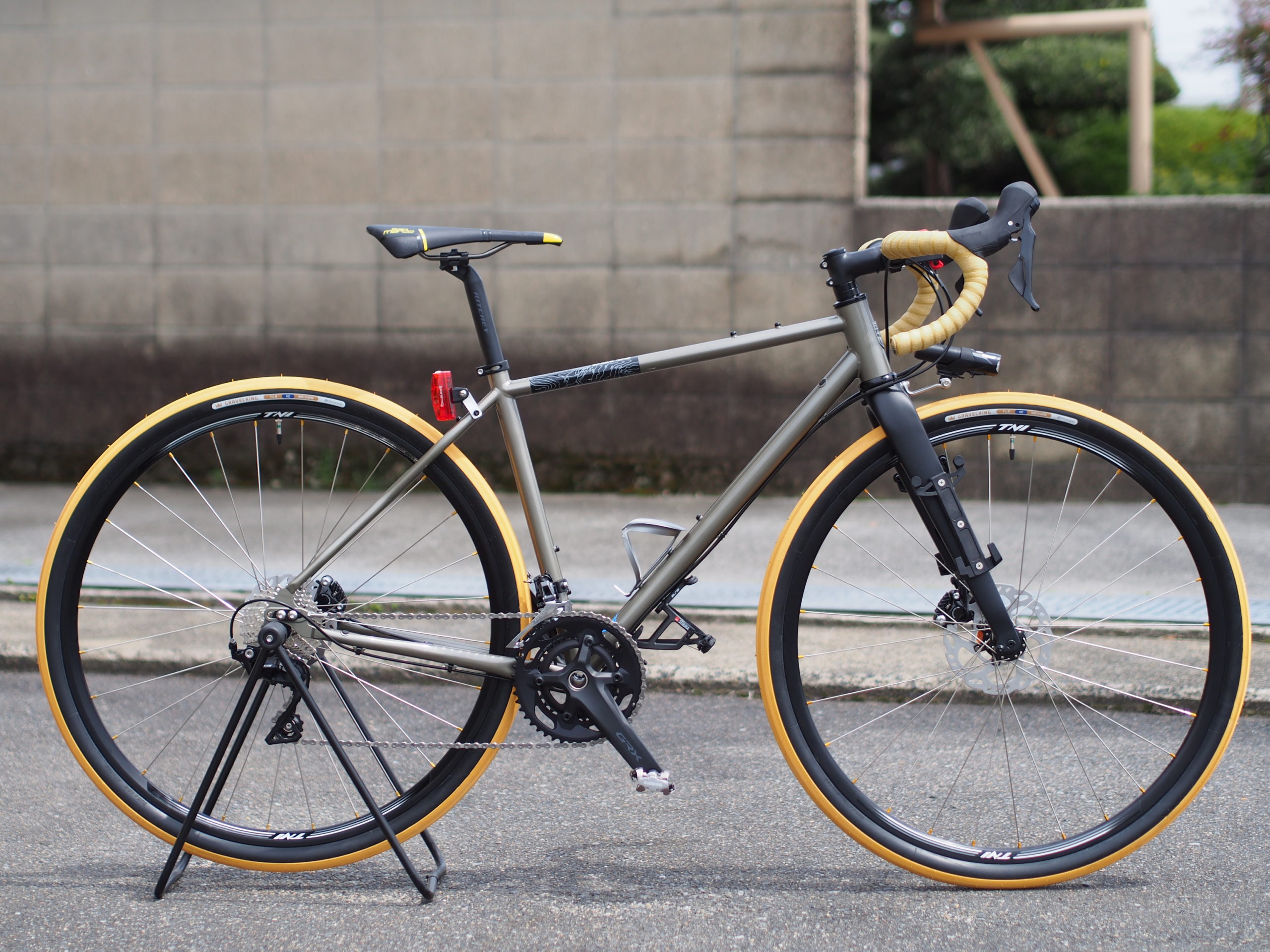 ダボス　D-604Ver.2　新色です。