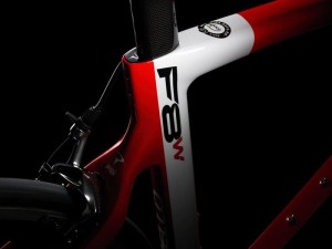 DOGMA_F8W_SRAM_eTap_05_R