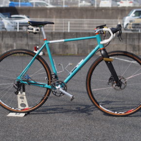 ダボスD-604　自分用に組みました。お手頃なフレームですけど良いですよ！